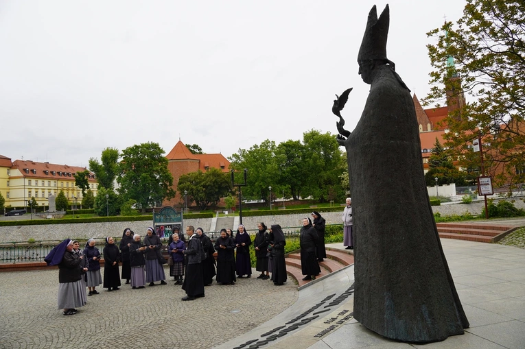 Siostrzana pielgrzymka jubileuszowym szlakiem pojednania