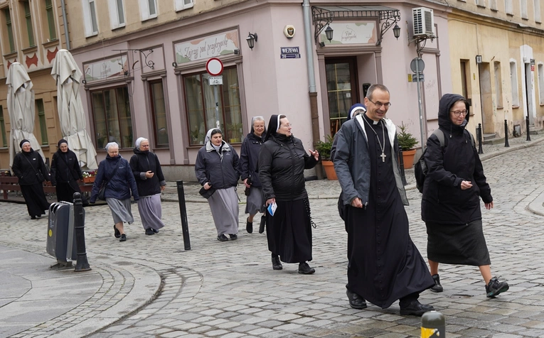 Siostrzana pielgrzymka jubileuszowym szlakiem pojednania