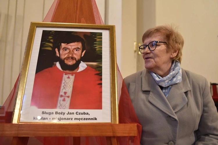 Parafialny kongres róż Żywego Rożańca w Mielcu