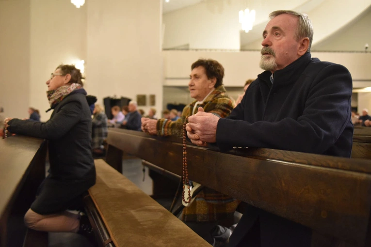 Parafialny kongres róż Żywego Rożańca w Mielcu