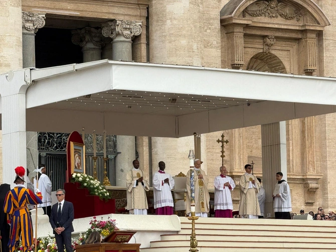 Inauguracja pontyfikatu Leona XIV na zdjęciach, naszego redakcyjnego kolegi, ks. Rafała Skitka