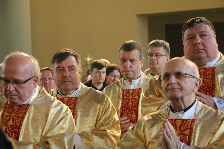 Ciechanów. Ustanowienie sanktuarium św. Jana Pawła II - cz. I