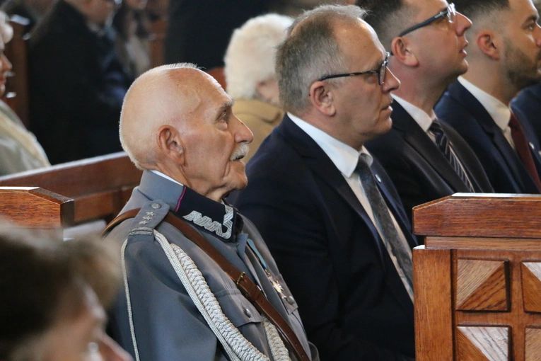 Ciechanów. Ustanowienie sanktuarium św. Jana Pawła II - cz. I