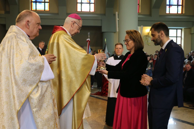 Ciechanów. Ustanowienie sanktuarium św. Jana Pawła II - cz. II