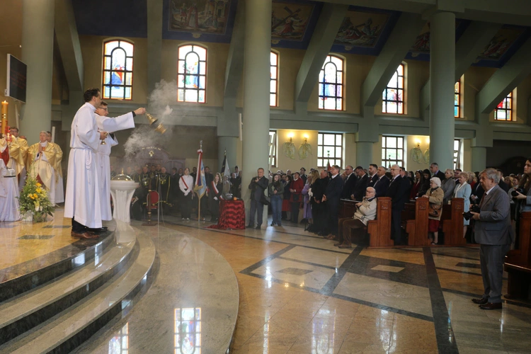 Ciechanów. Ustanowienie sanktuarium św. Jana Pawła II - cz. II