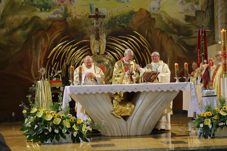 Ciechanów. Ustanowienie sanktuarium św. Jana Pawła II - cz. II