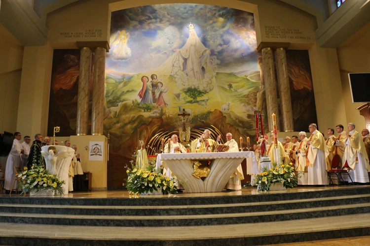 Ciechanów. Ustanowienie sanktuarium św. Jana Pawła II - cz. II