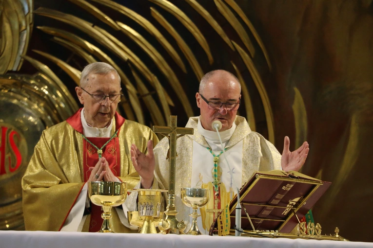 Ciechanów. Ustanowienie sanktuarium św. Jana Pawła II - cz. II