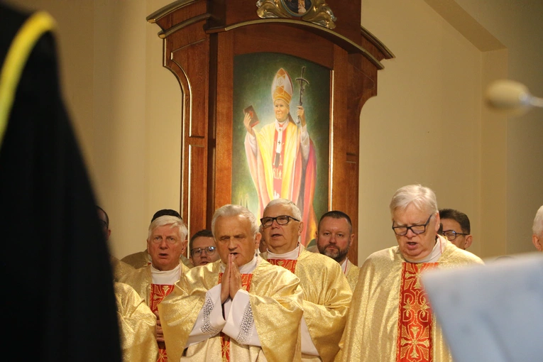 Ciechanów. Ustanowienie sanktuarium św. Jana Pawła II - cz. II