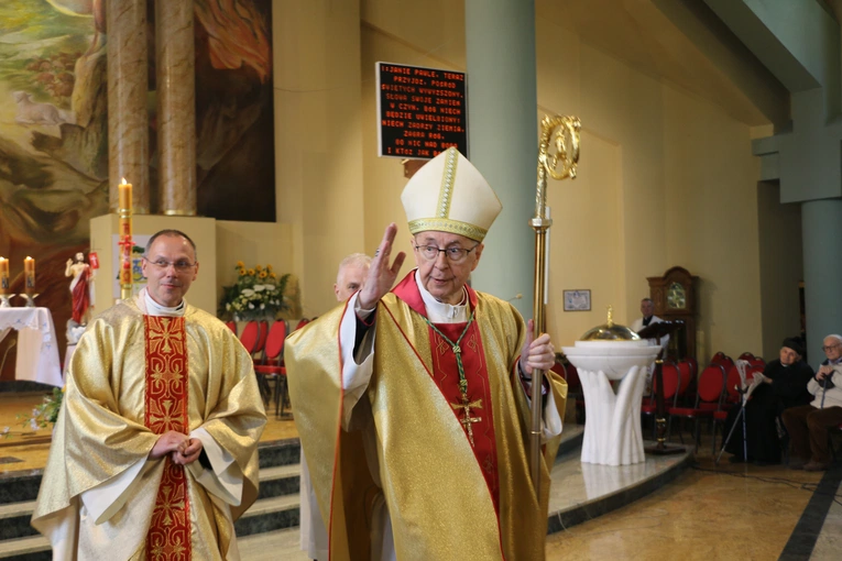 Ciechanów. Ustanowienie sanktuarium św. Jana Pawła II - cz. II
