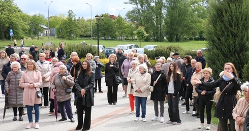 Lednicki fishmob dla papieża Polaka