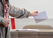 Są niewielkie różnice w wynikach sondaży exit poll dla różnych stacji telewizyjnych