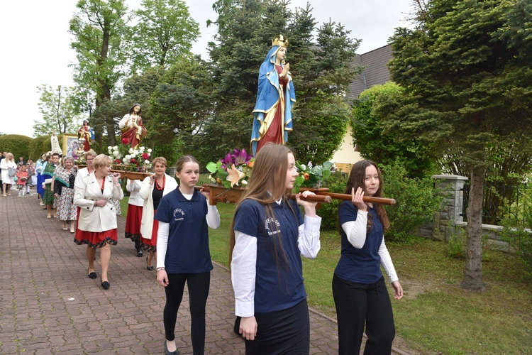 100-lecie parafii w Trzetrzewinie