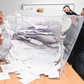Podliczono wszystkie głosy. PKW podała wyniki pierwszej tury wyścigu prezydenckiego