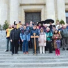  Piesi pątnicy z Tychów tuż po dotarciu do Katowic.