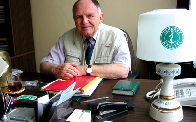  Profesor kierował m.in. niosącym pomoc Stowarzyszeniem „Lekarze Nadziei”