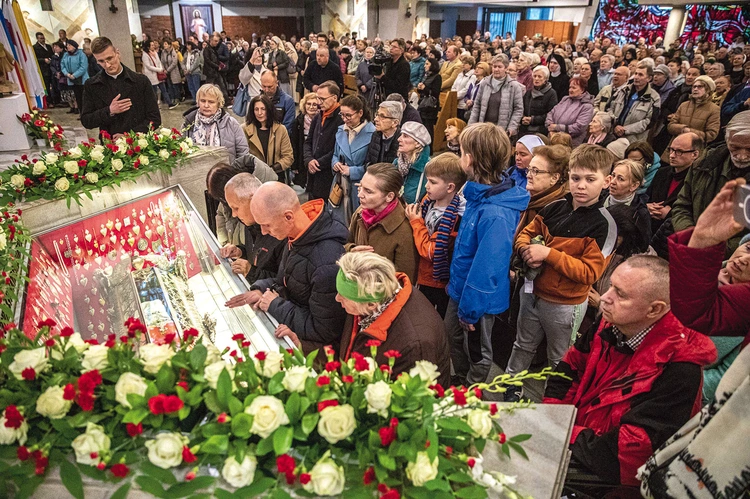 Abp Adrian Galbas podkreślił, że narzędziem budowania wspólnoty jest dialog i pokora.