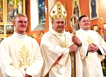 W sobotę 31 maja w parafii pw. Wniebowzięcia NMP w Gorzowie Wlkp. o﻿ 11.00 otrzymają święcenia prezbiteratu z rąk bp. Tadeusza Lityńskiego diakoni Jakub Błażyński (z prawej) z parafii pw. Podwyższenia Krzyża Świętego w Otyniu i Jakub Cieplak z parafii pw. św. Henryka w Sulęcinie. Pamiętajmy o nich w swoich modlitwach.