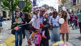Co Kościół robi dla kobiet w ciąży i dla rodzin? Teraz możesz się przekonać