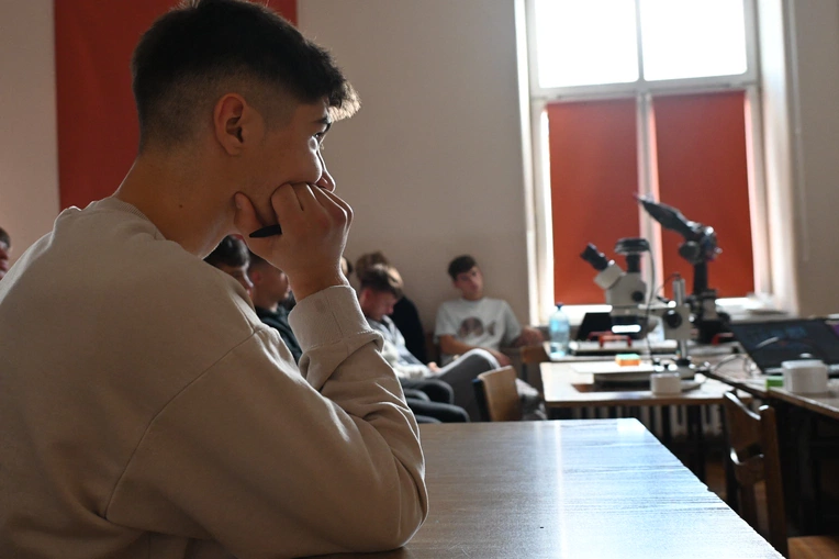 Z robotami za pan brat