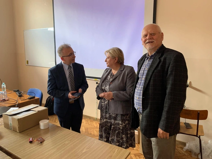 Z robotami za pan brat