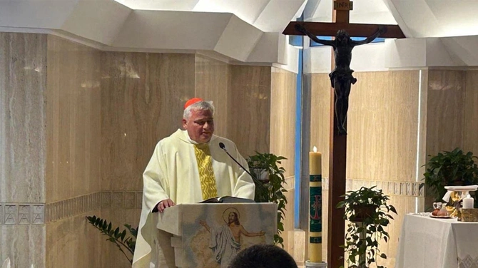 "Papież Franciszek rozwiązywał wiele problemów przed Najświętszym Sakramentem, który był dla niego jak słońce – nabierał koloru Boga"