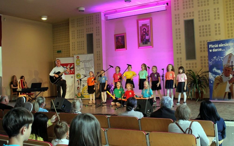XVII Wojewódzki Konkurs Piosenki Religijnej 