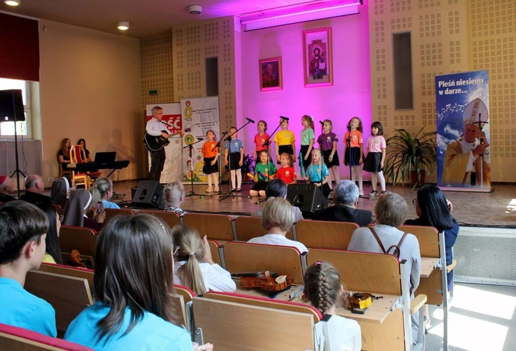 XVII Wojewódzki Konkurs Piosenki Religijnej 