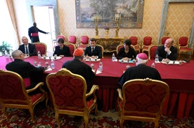 Prezydent Macron w Watykanie