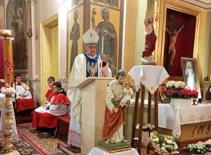 Maryja wciąż obecna 