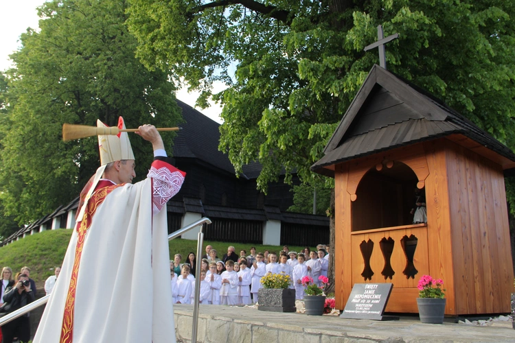 Skrzyszów cieszy się z dwóch odzyskanych skarbów