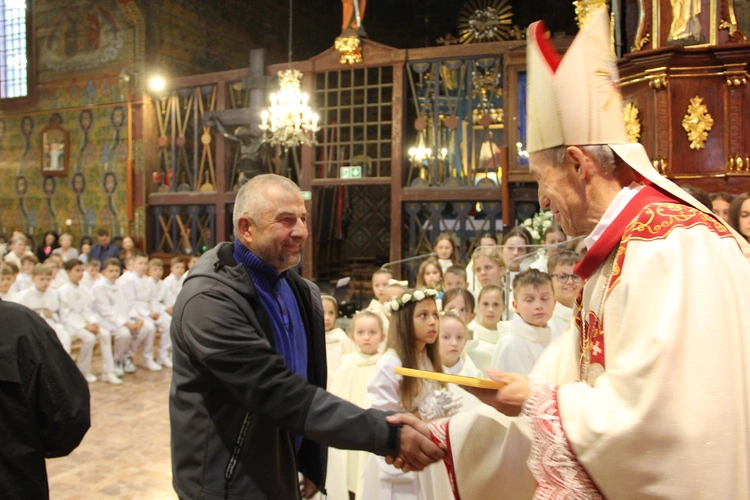 Skrzyszów. Poświęcenie odnowionej kapliczki i reaktywacja ASHNSPJ