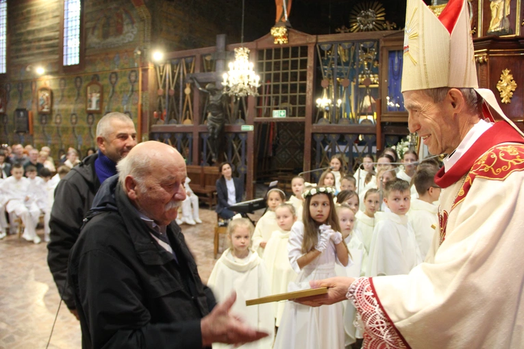 Skrzyszów. Poświęcenie odnowionej kapliczki i reaktywacja ASHNSPJ