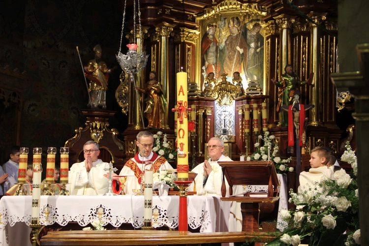 Skrzyszów. Poświęcenie odnowionej kapliczki i reaktywacja ASHNSPJ