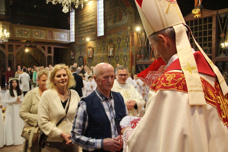 Skrzyszów. Poświęcenie odnowionej kapliczki i reaktywacja ASHNSPJ