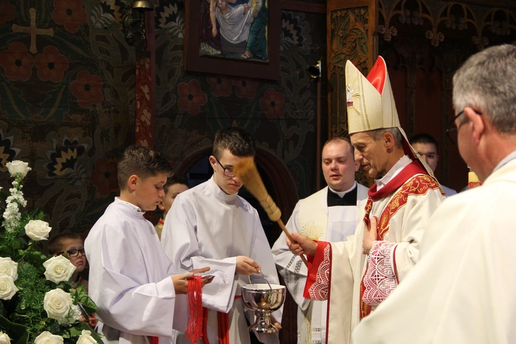Skrzyszów. Poświęcenie odnowionej kapliczki i reaktywacja ASHNSPJ