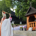 Skrzyszów. Poświęcenie odnowionej kapliczki i reaktywacja ASHNSPJ