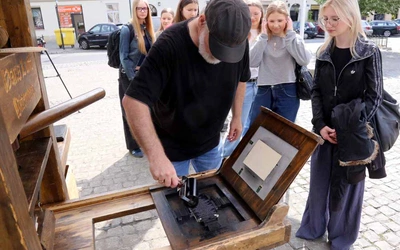 Pismo Święte w bibliobusie
