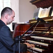 Prezentacja organowa ​"Co w piszczy w piszczałce?"