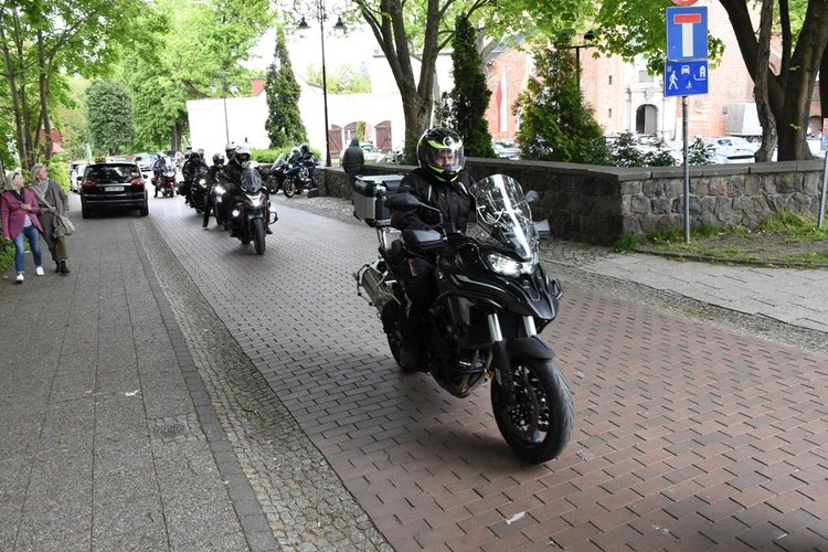 Pielgrzymka motocyklistów do Gniezna