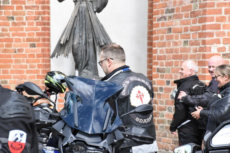 Pielgrzymka motocyklistów do Gniezna