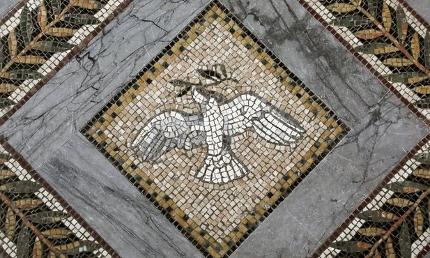 Nie ma Go tu! Sen o pokoju