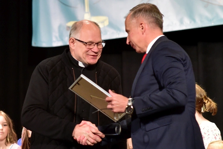 Nidzica. I Powiatowy Festiwal Piosenki Religijnej