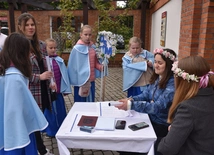 Pielgrzymka DSM w Szczepanowie - prezentacja grup