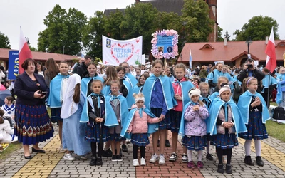 Pielgrzymka DSM w Szczepanowie - prezentacja grup
