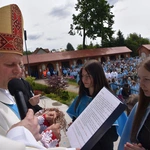 Pielgrzymka DSM do Szczepanowa - błogosławieństwo przewodniczek