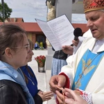 Pielgrzymka DSM do Szczepanowa - błogosławieństwo przewodniczek