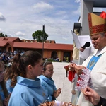 Pielgrzymka DSM do Szczepanowa - błogosławieństwo przewodniczek