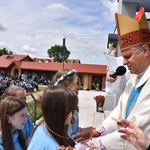 Pielgrzymka DSM do Szczepanowa - błogosławieństwo przewodniczek