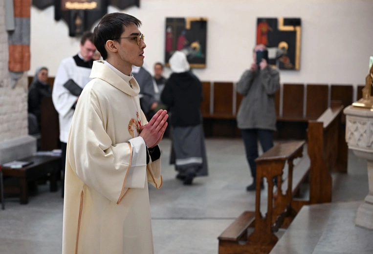 Święcenia diakonatu